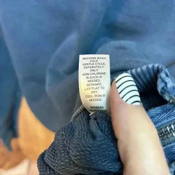 Mel rose and Market Blue Washed Out Side Zippers Sweatshirt Size XS - Picture 4 of 9